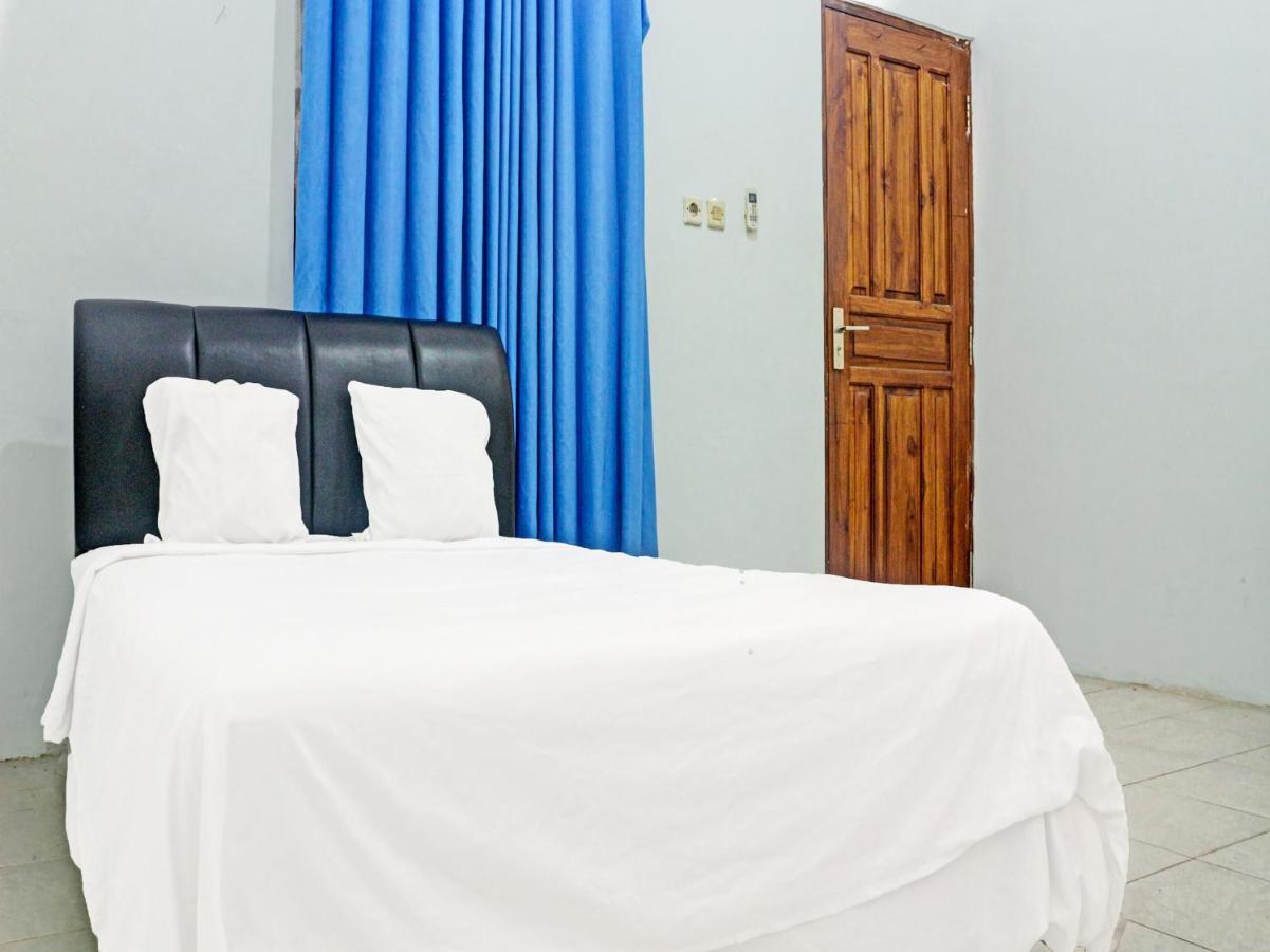 Oyo 91416 Puri 88 Homestay Kupang  Exterior foto